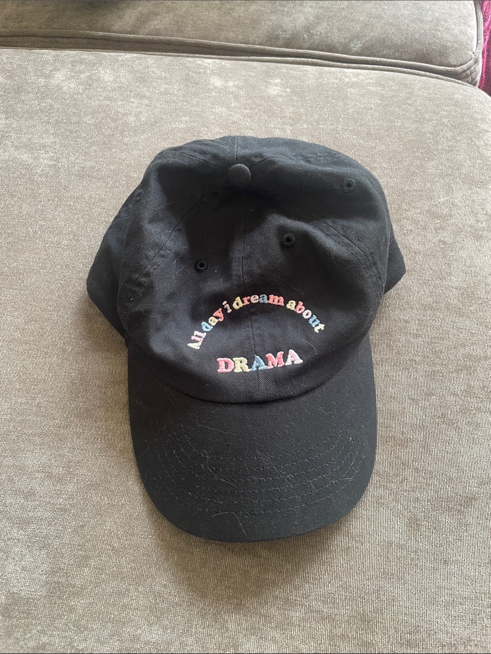 “All day I dream about drama” hat
